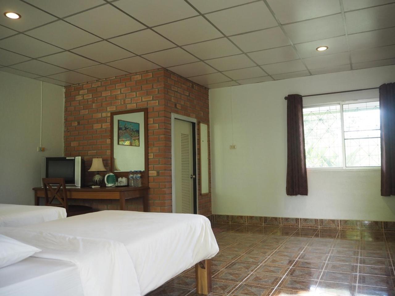 Coconut Bungalow Nai Yang Exterior photo