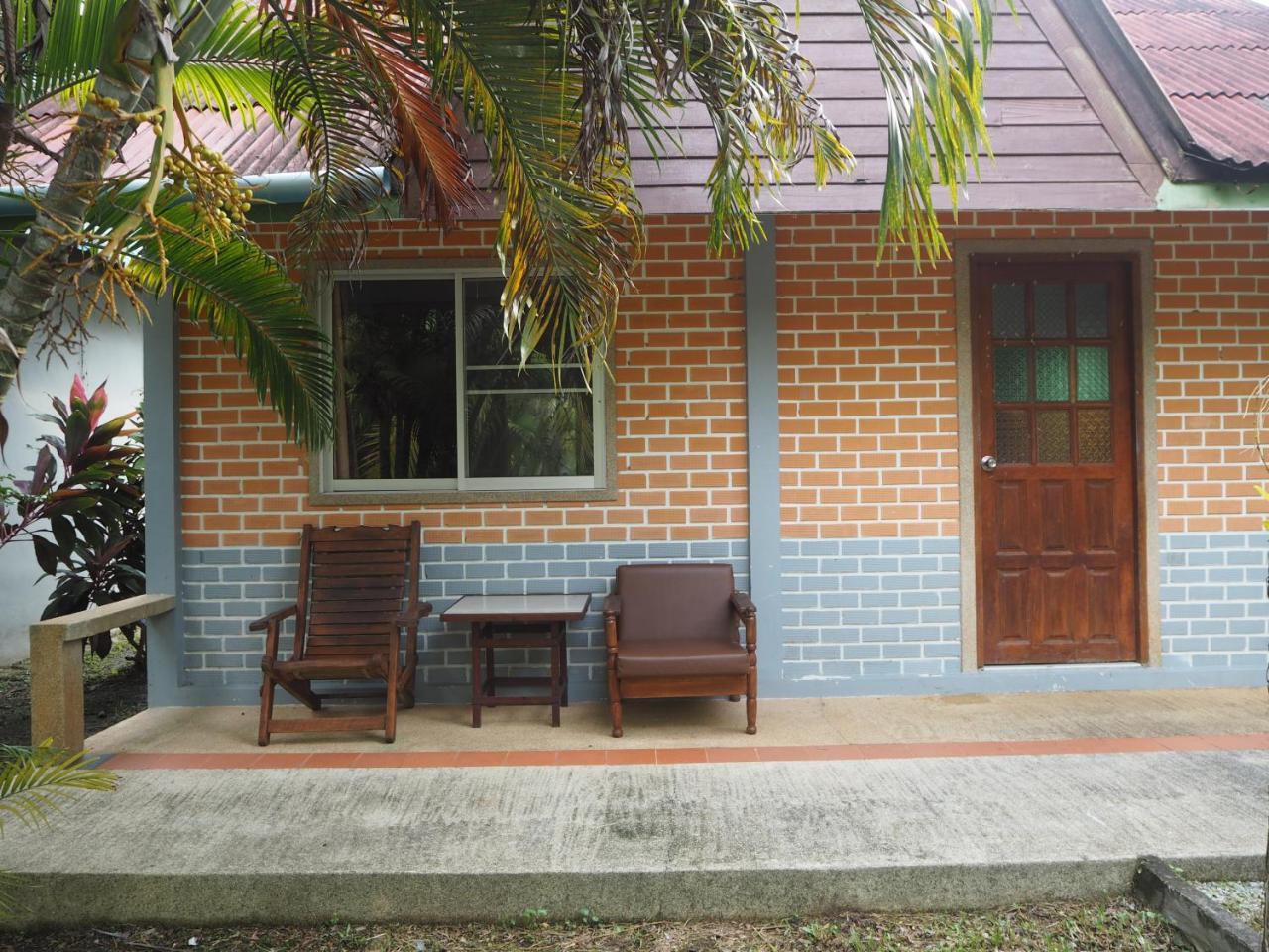 Coconut Bungalow Nai Yang Exterior photo