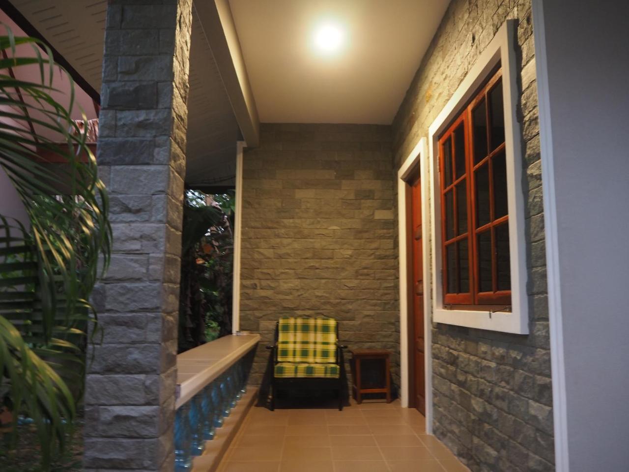 Coconut Bungalow Nai Yang Exterior photo